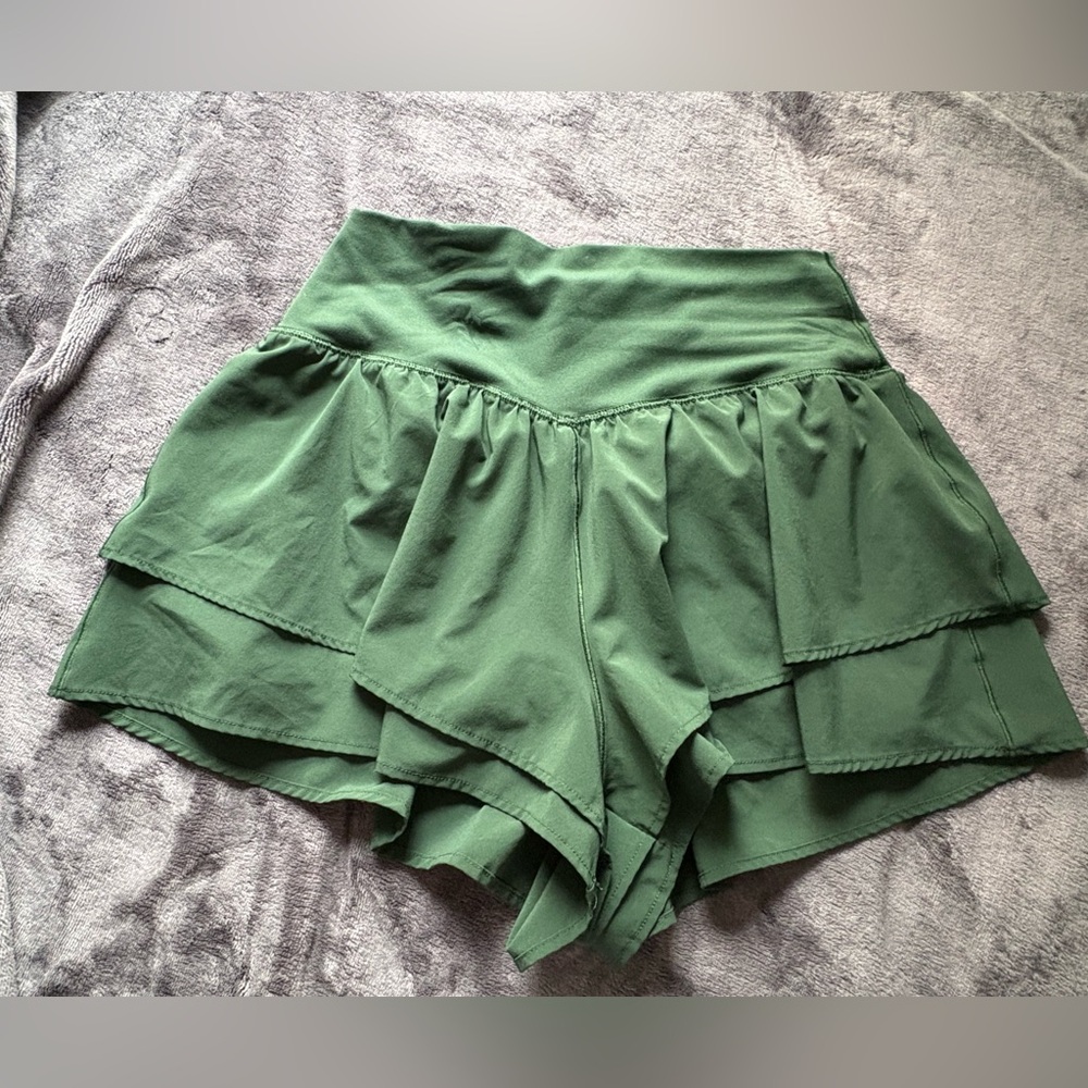 Green Offline Aerie crossover flowy shorts